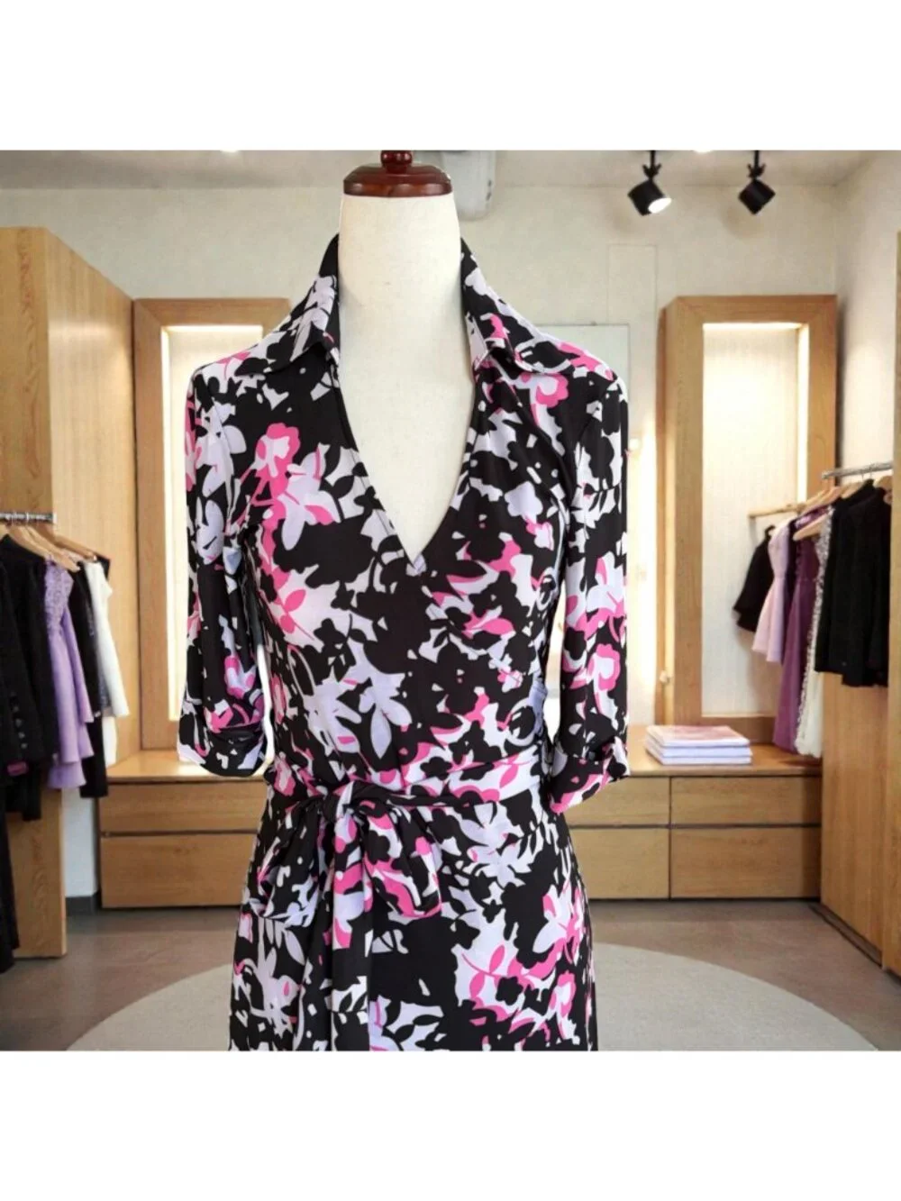 Diane Von Furstenberg Silk Jersey Wrap Dress Black Pink Abstract Stretch Size 2 - Picture 4 of 7